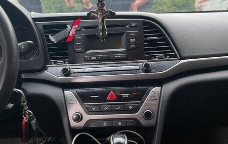 Hyundai Avante, 2018 год, 1 850 000 рублей, 26 фотография