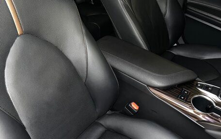 Toyota Camry, 2019 год, 2 850 000 рублей, 18 фотография