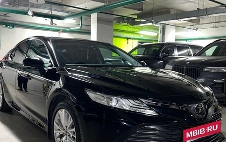 Toyota Camry, 2019 год, 2 850 000 рублей, 5 фотография