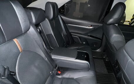 Toyota Camry, 2019 год, 2 850 000 рублей, 22 фотография