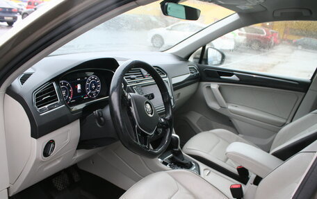 Volkswagen Tiguan II, 2017 год, 2 300 000 рублей, 9 фотография