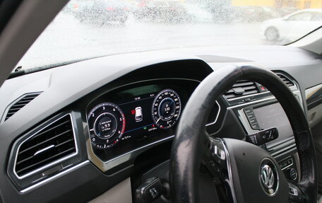 Volkswagen Tiguan II, 2017 год, 2 300 000 рублей, 8 фотография