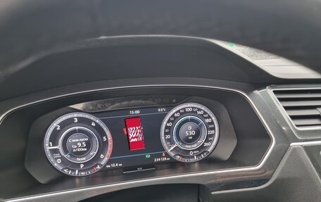 Volkswagen Tiguan II, 2017 год, 2 300 000 рублей, 10 фотография