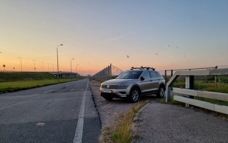 Volkswagen Tiguan II, 2017 год, 2 300 000 рублей, 18 фотография