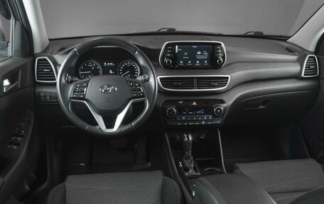 Hyundai Tucson III, 2019 год, 2 385 000 рублей, 6 фотография