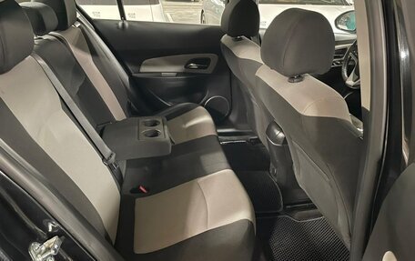 Chevrolet Cruze II, 2012 год, 800 000 рублей, 17 фотография