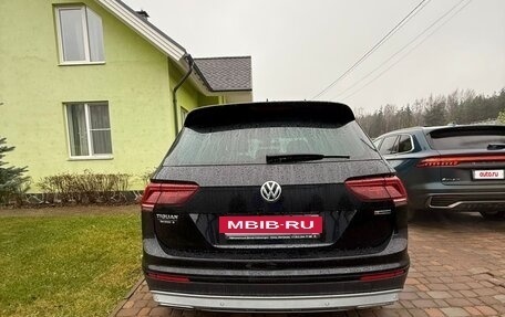 Volkswagen Tiguan II, 2020 год, 2 800 000 рублей, 5 фотография