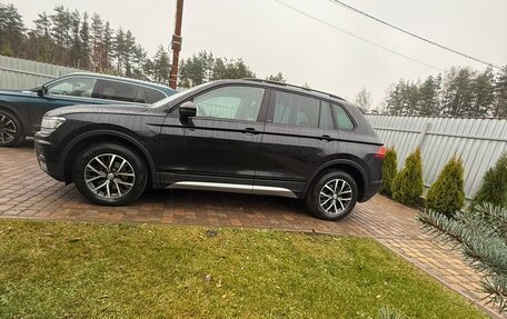 Volkswagen Tiguan II, 2020 год, 2 800 000 рублей, 3 фотография