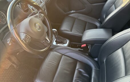 Volkswagen Tiguan I, 2011 год, 1 430 000 рублей, 26 фотография