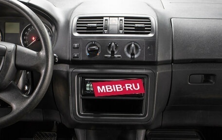 Skoda Fabia II, 2011 год, 898 000 рублей, 13 фотография