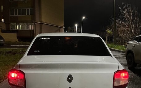 Renault Logan II, 2018 год, 670 000 рублей, 4 фотография