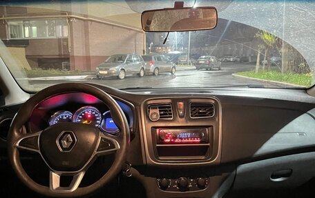 Renault Logan II, 2018 год, 670 000 рублей, 12 фотография