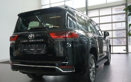 Toyota Land Cruiser, 2023 год, 13 600 000 рублей, 4 фотография