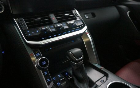 Toyota Land Cruiser, 2023 год, 13 600 000 рублей, 15 фотография