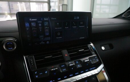 Toyota Land Cruiser, 2023 год, 13 600 000 рублей, 16 фотография