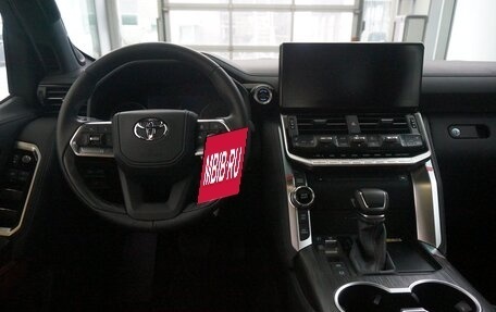 Toyota Land Cruiser, 2023 год, 13 600 000 рублей, 12 фотография
