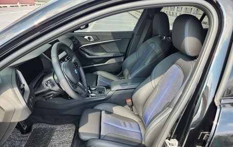 BMW 1 серия, 2022 год, 2 112 000 рублей, 5 фотография