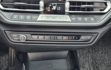 BMW 1 серия, 2022 год, 2 112 000 рублей, 15 фотография