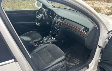 Skoda Superb III рестайлинг, 2013 год, 1 250 000 рублей, 5 фотография