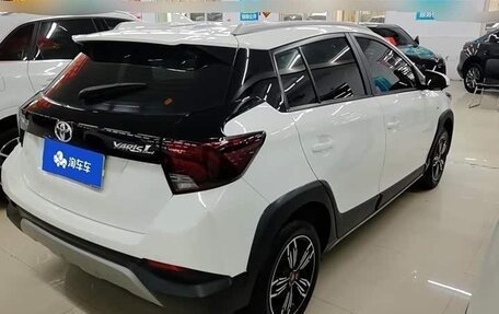 Toyota Yaris XP150 рестайлинг, 2022 год, 1 218 000 рублей, 3 фотография