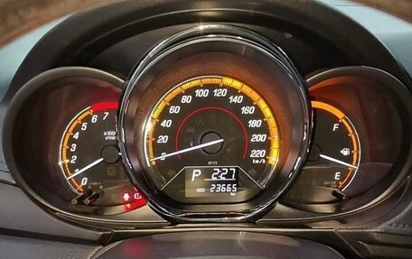 Toyota Yaris XP150 рестайлинг, 2022 год, 1 218 000 рублей, 6 фотография