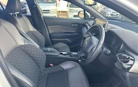 Toyota C-HR I рестайлинг, 2019 год, 1 424 000 рублей, 2 фотография