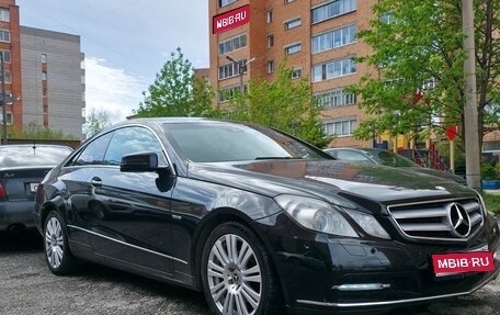 Mercedes-Benz E-Класс, 2011 год, 1 600 000 рублей, 1 фотография