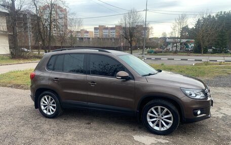 Volkswagen Tiguan I, 2015 год, 2 100 000 рублей, 4 фотография