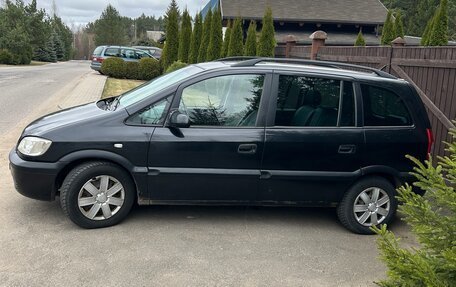 Opel Zafira A рестайлинг, 2002 год, 350 000 рублей, 3 фотография