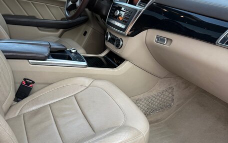 Mercedes-Benz GL-Класс, 2015 год, 3 370 000 рублей, 15 фотография