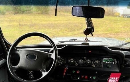 ЛуАЗ 3151, 2004 год, 630 000 рублей, 5 фотография