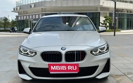 BMW 1 серия, 2022 год, 2 000 275 рублей, 2 фотография