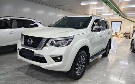 Nissan Terra, 2022 год, 2 390 000 рублей, 3 фотография
