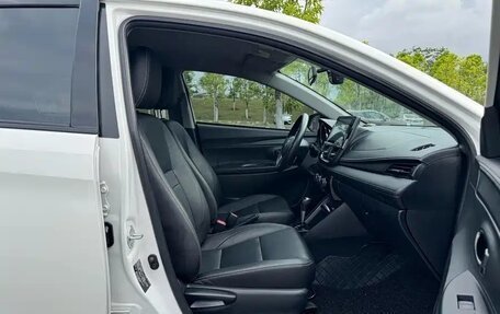 Toyota Vios III, 2022 год, 1 200 000 рублей, 14 фотография