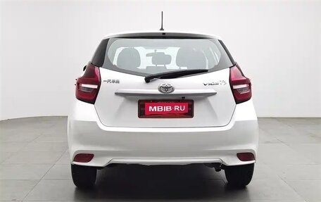 Toyota Vios III, 2022 год, 1 230 000 рублей, 4 фотография