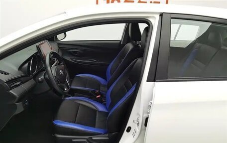 Toyota Vios III, 2022 год, 1 230 000 рублей, 10 фотография