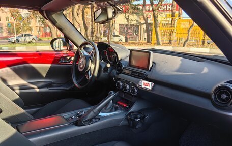 Mazda MX-5, 2017 год, 2 300 000 рублей, 11 фотография