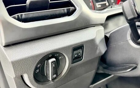 Volkswagen T-Cross I, 2021 год, 1 670 000 рублей, 12 фотография