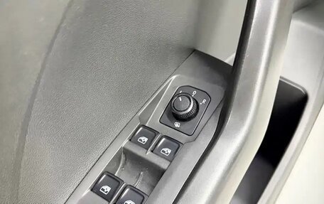 Volkswagen T-Cross I, 2021 год, 1 670 000 рублей, 11 фотография