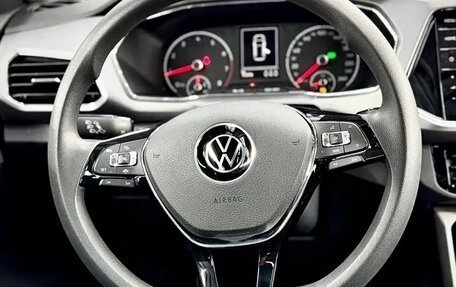 Volkswagen T-Cross I, 2021 год, 1 670 000 рублей, 22 фотография