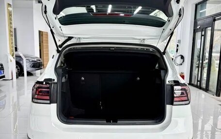 Volkswagen T-Cross I, 2021 год, 1 670 000 рублей, 19 фотография