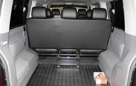 Volkswagen Caravelle T6 рестайлинг, 2021 год, 6 600 000 рублей, 9 фотография