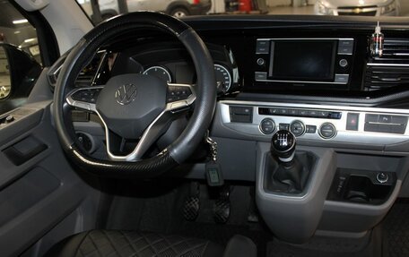 Volkswagen Caravelle T6 рестайлинг, 2021 год, 6 600 000 рублей, 14 фотография