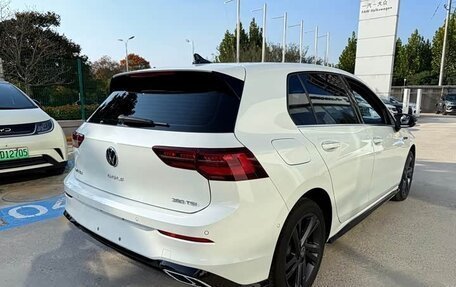 Volkswagen Golf VIII, 2024 год, 2 550 000 рублей, 5 фотография