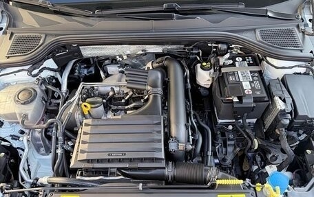 Volkswagen Golf VIII, 2024 год, 2 550 000 рублей, 9 фотография