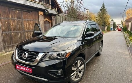 Nissan Pathfinder, 2019 год, 2 500 000 рублей, 1 фотография