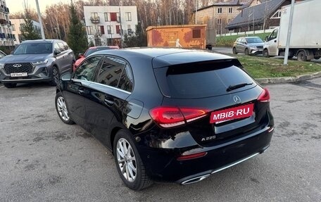 Mercedes-Benz A-Класс, 2018 год, 3 000 000 рублей, 5 фотография