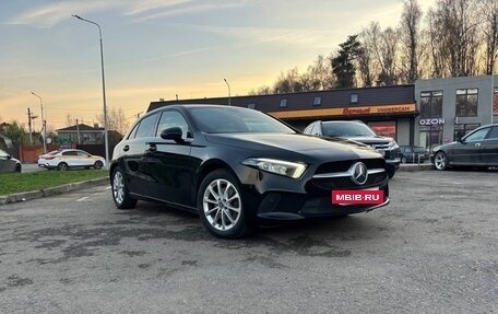 Mercedes-Benz A-Класс, 2018 год, 3 000 000 рублей, 13 фотография