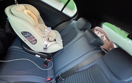 Mercedes-Benz A-Класс, 2018 год, 3 000 000 рублей, 19 фотография