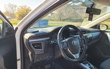 Toyota Corolla, 2013 год, 1 350 000 рублей, 7 фотография